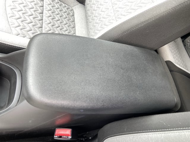 Used 2023 Chevrolet Equinox LS image 39