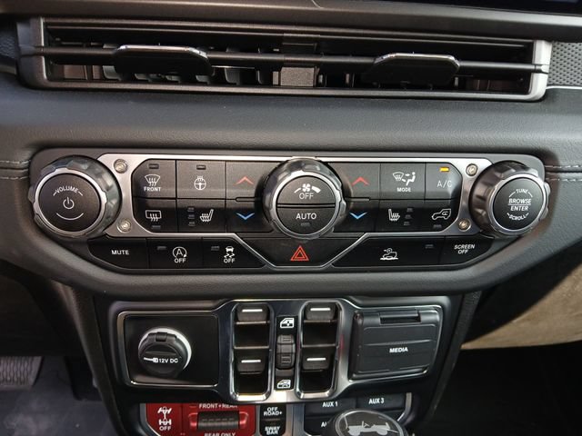 New 2024 Jeep Wrangler Unlimited Rubicon w/ Technology Group AWD/4WD image 21