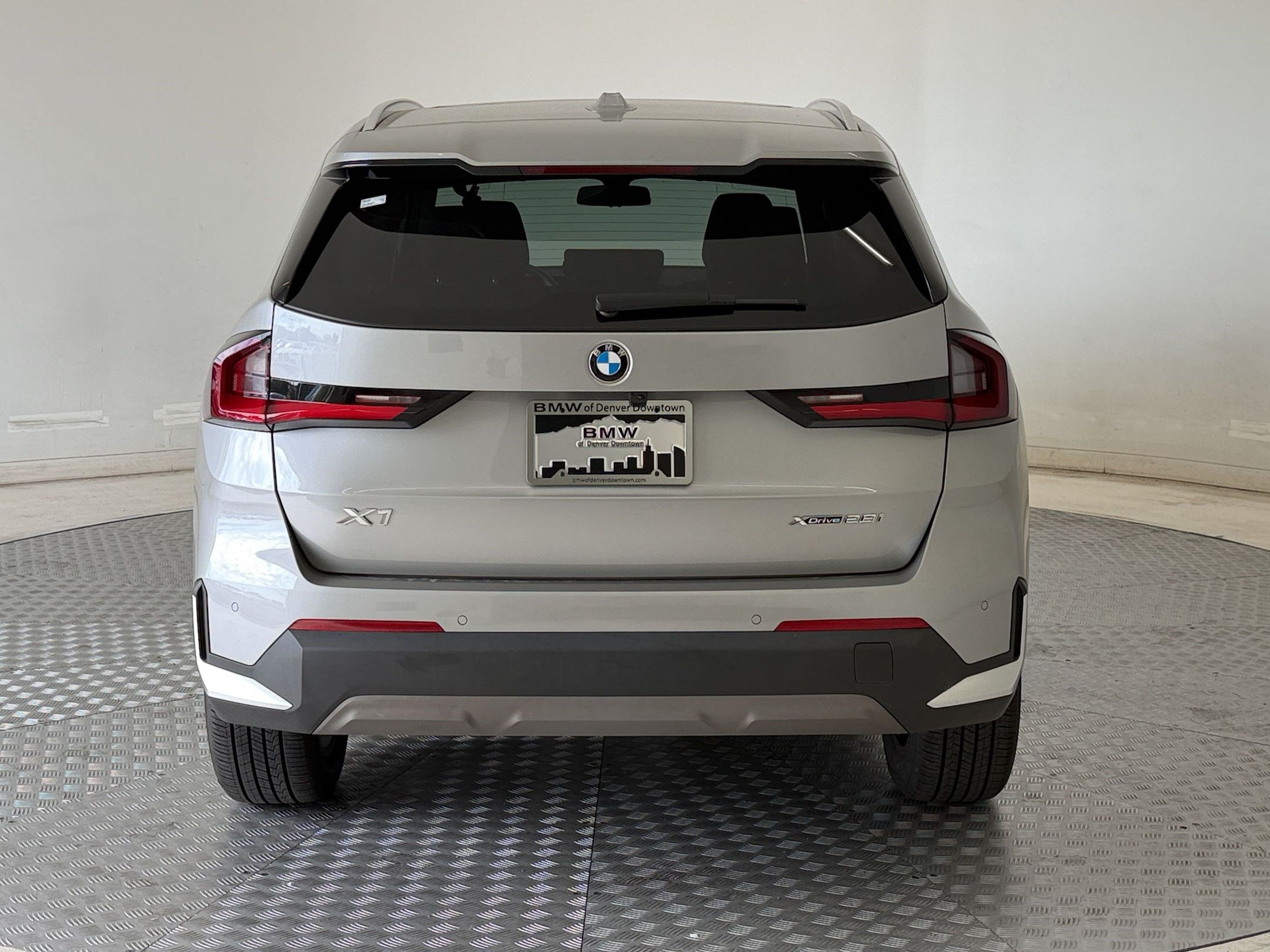 Used 2023 BMW X1 xDrive28i w/ Convenience Package AWD/4WD image 10