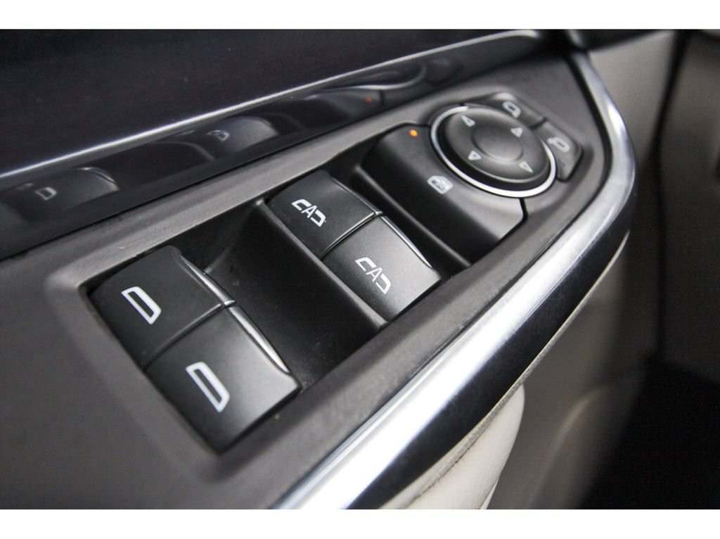 Certified 2023 Cadillac XT4 Luxury FWD image 20