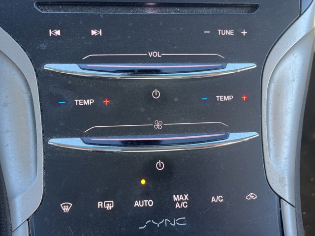 Used 2015 Lincoln MKZ Hybrid w/ Equipment Group 202A Reserve image 20