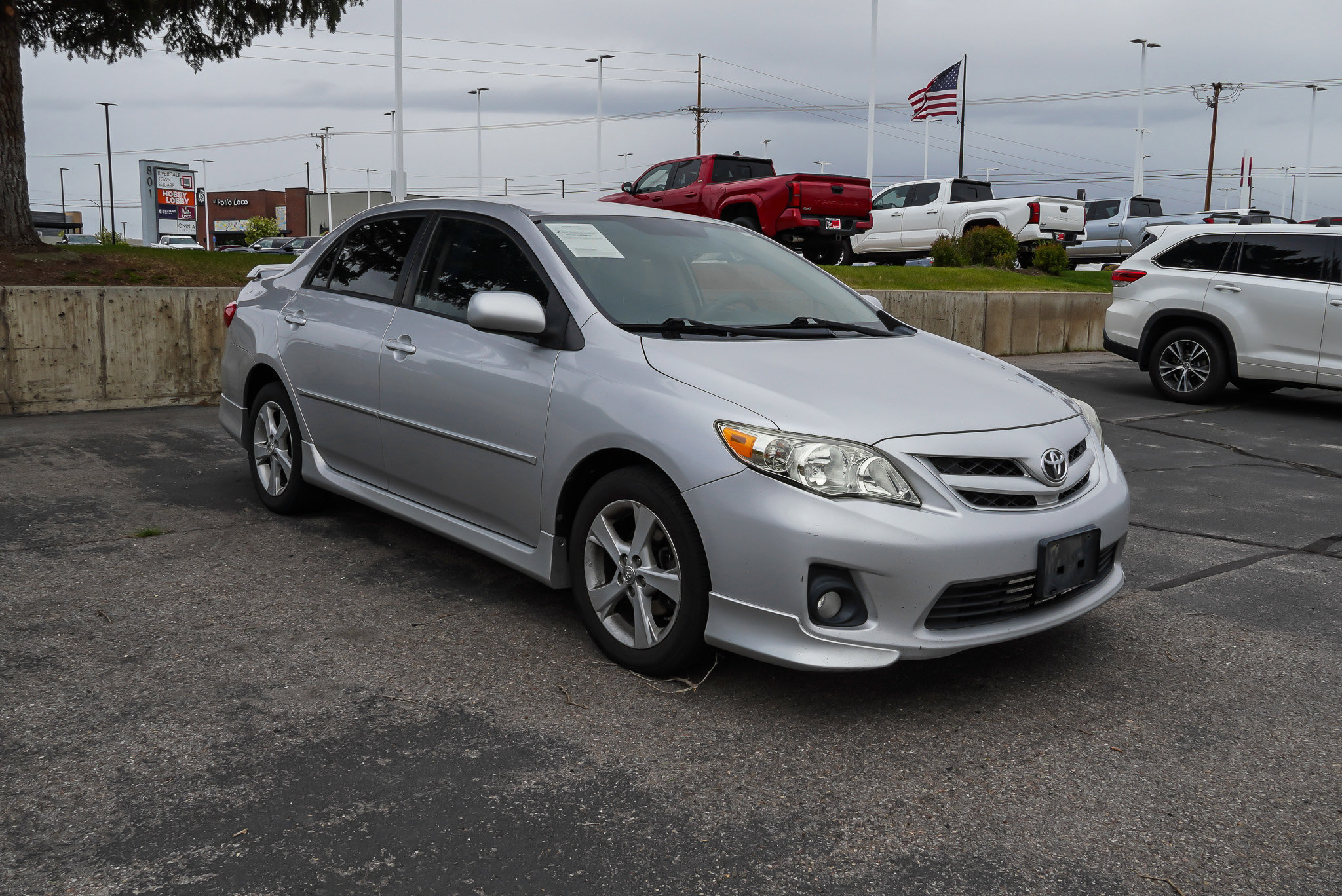 Used 2011 Toyota Corolla S image 2