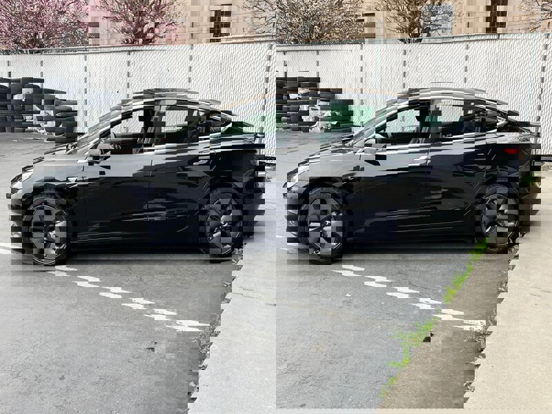 Used 2018 Tesla Model 3 Long Range image 4