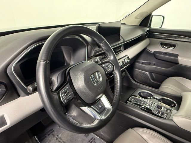 Used 2023 Honda Pilot Elite image 16