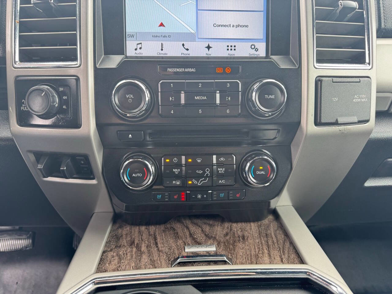 Used 2017 Ford F250 Lariat w/ FX4 Off-Road Package image 26