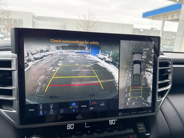 Used 2023 Toyota Tundra Platinum image 31