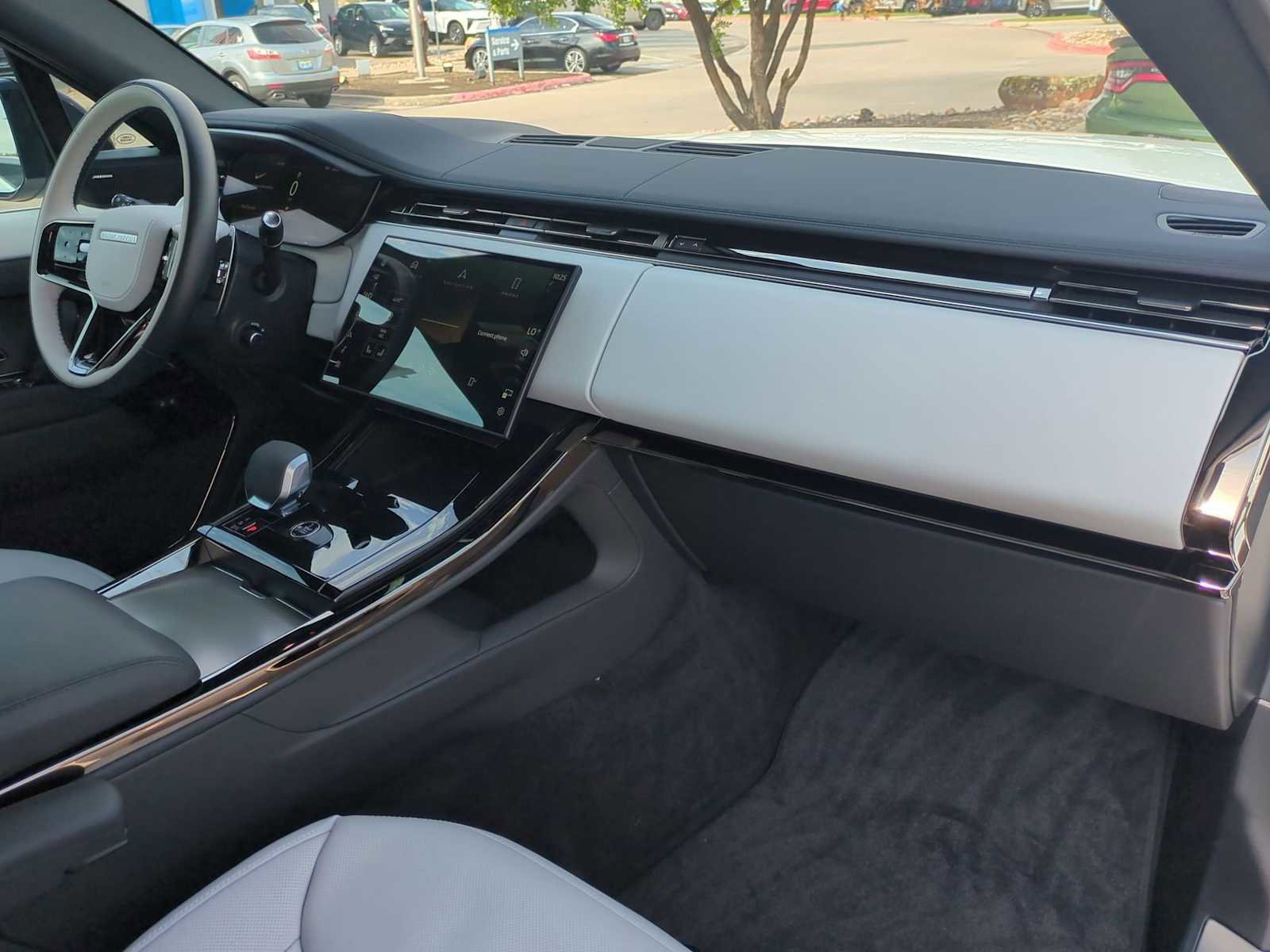 Used 2025 Land Rover Range Rover Sport Dynamic SE image 29