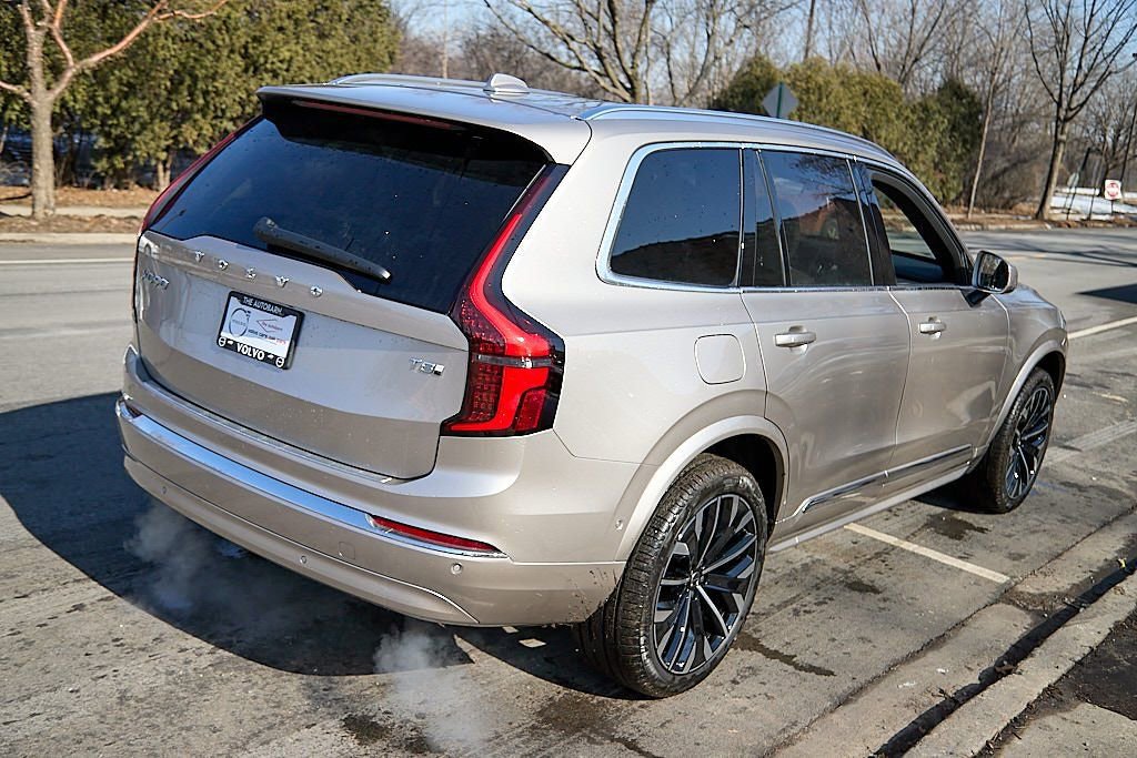 New 2026 Volvo XC90 T8 Plus w/ Protection Package Premier image 9