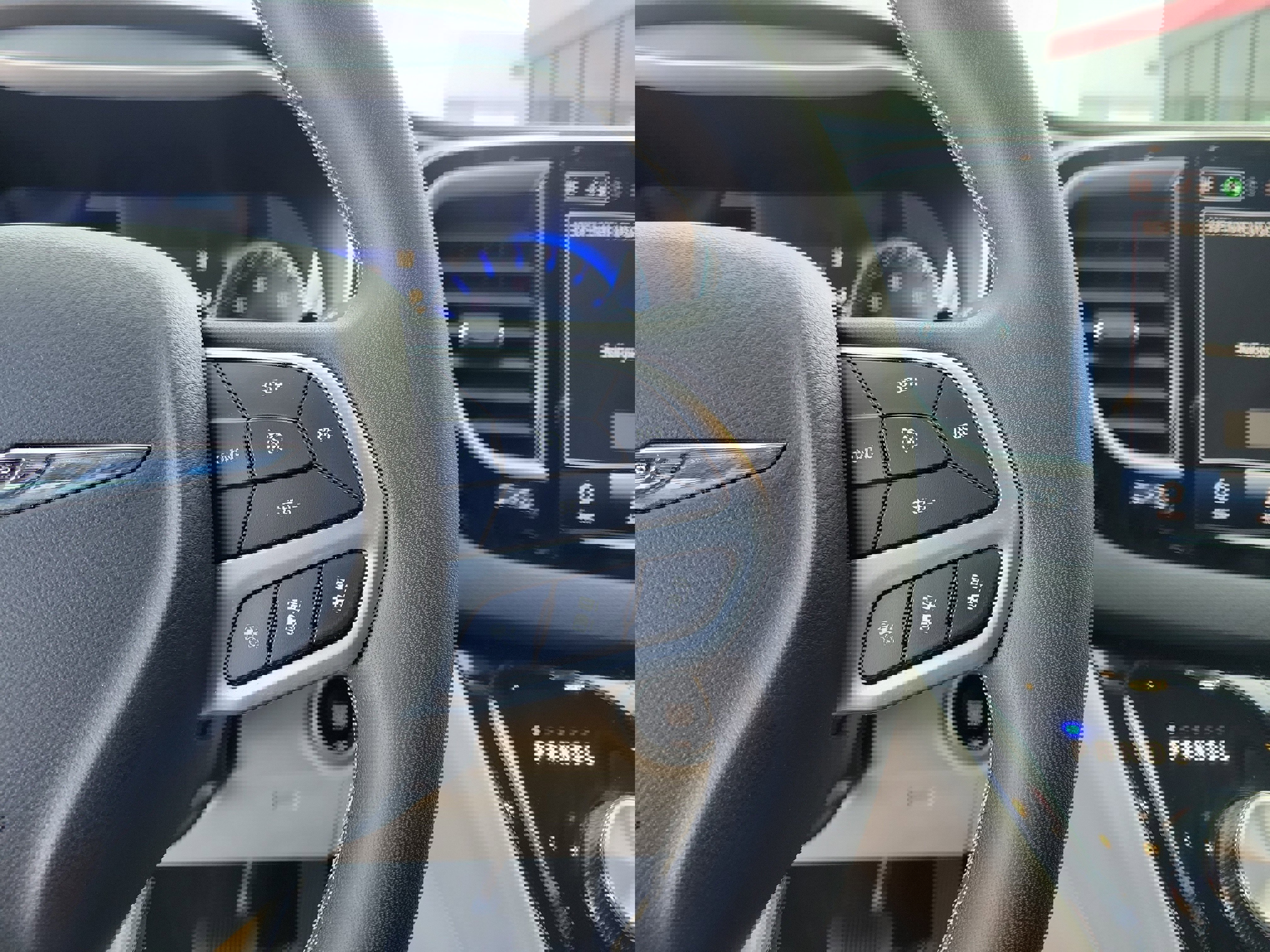 Used 2024 Chrysler Pacifica Touring-L image 23