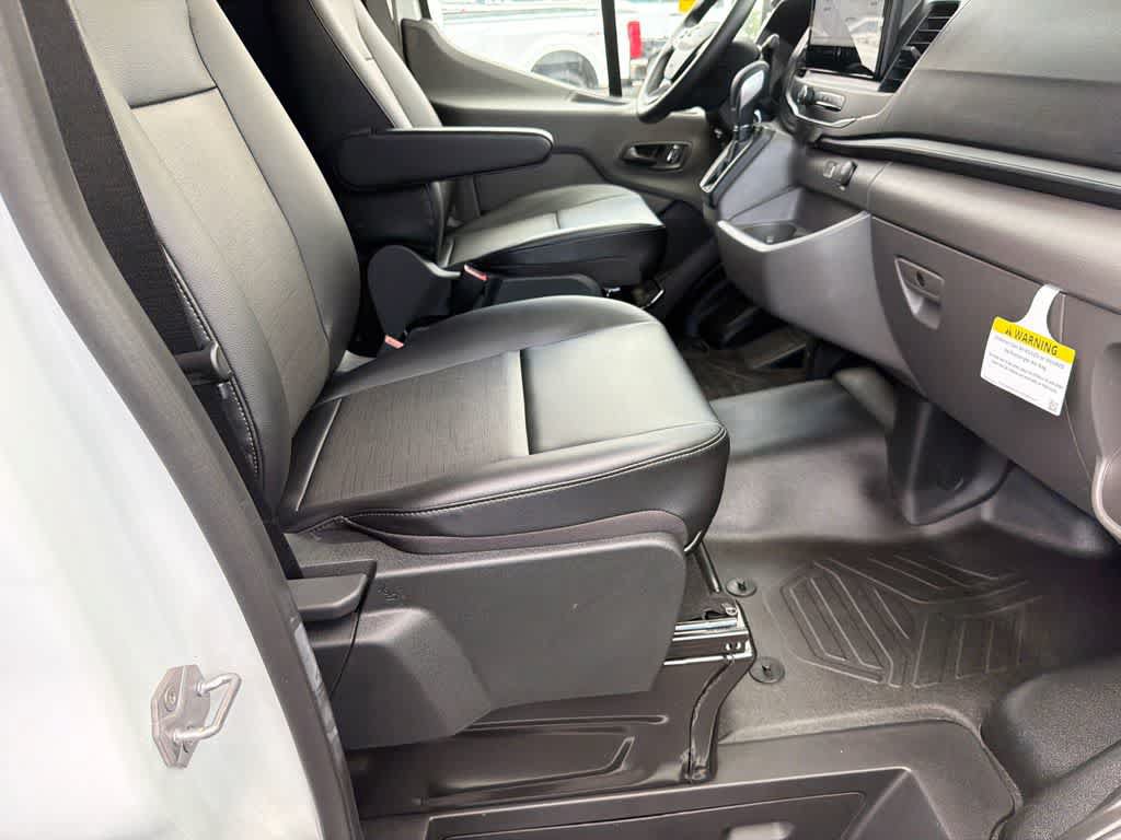 New 2026 Ford Transit 250 Low Roof w/ Load Area Protection Package RWD image 12