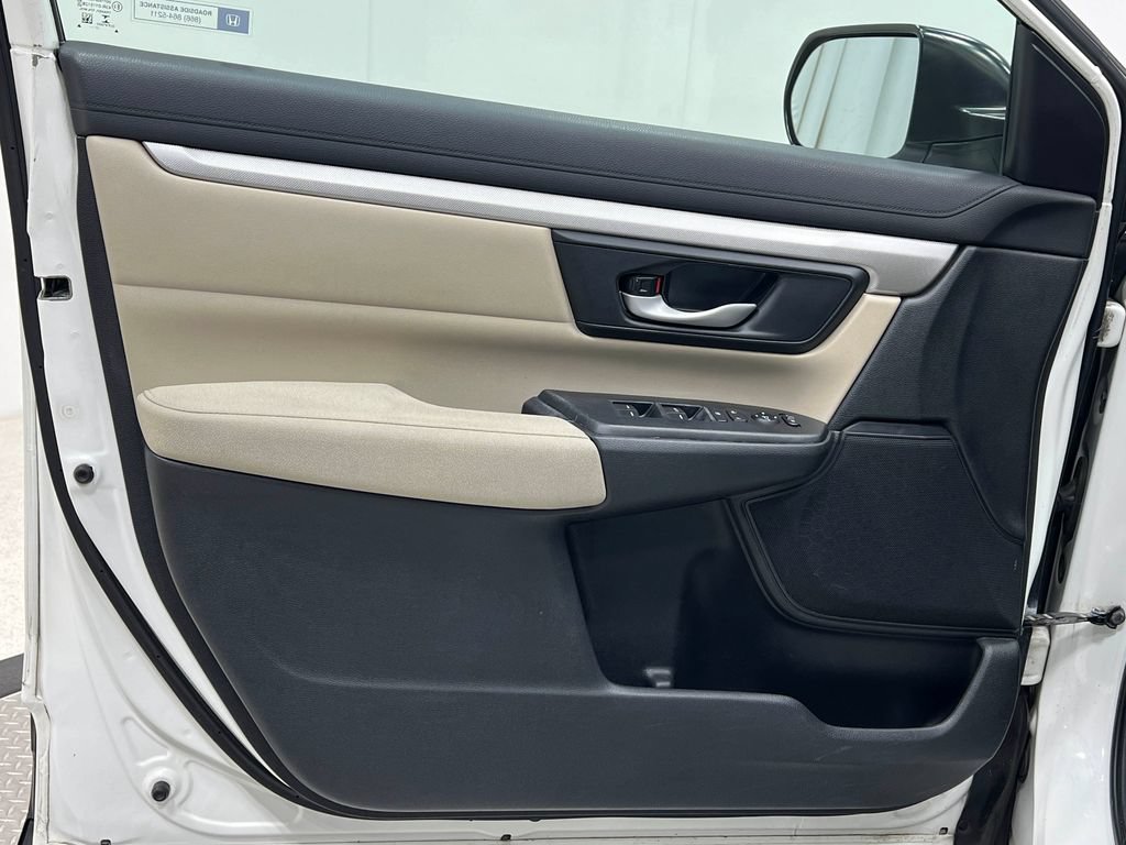 Used 2018 Honda CR-V LX image 14