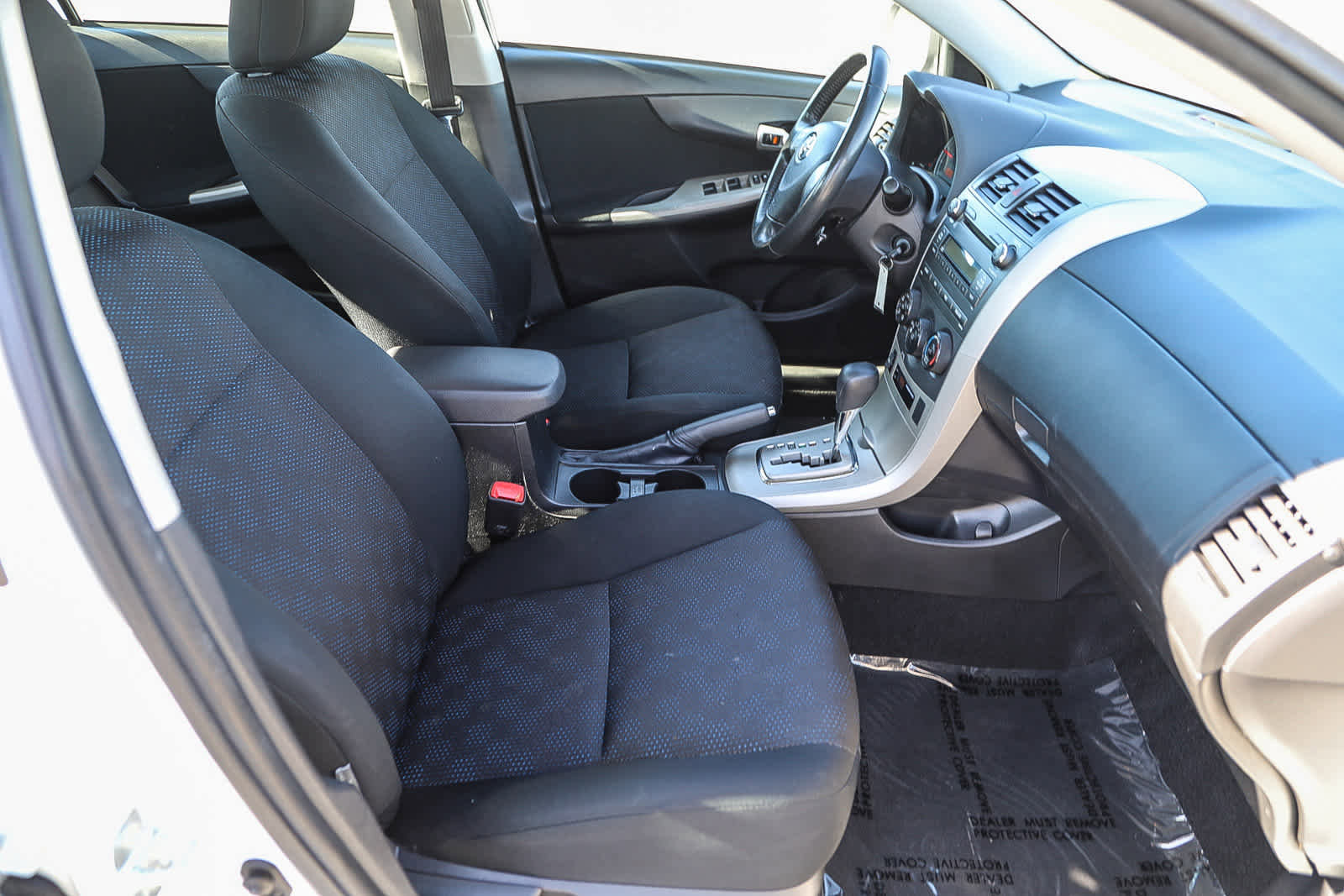 Used 2010 Toyota Corolla S image 16