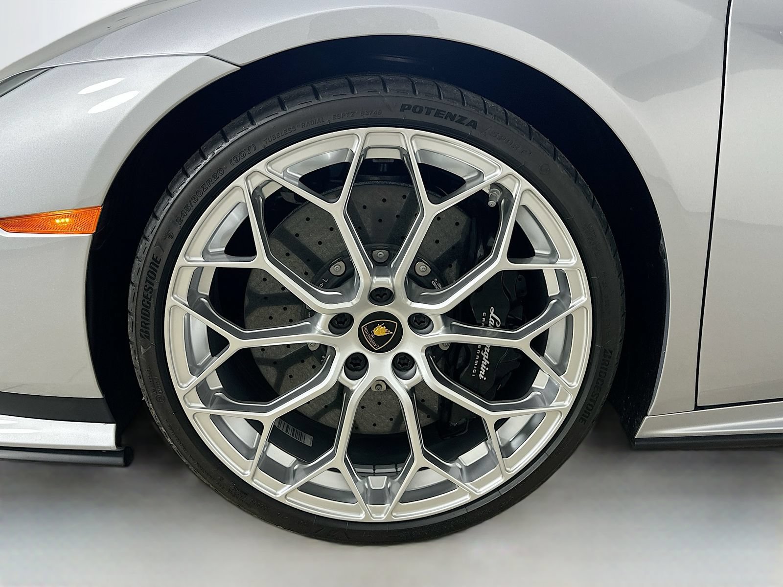 Used 2024 Lamborghini Huracan Tecnica RWD image 42