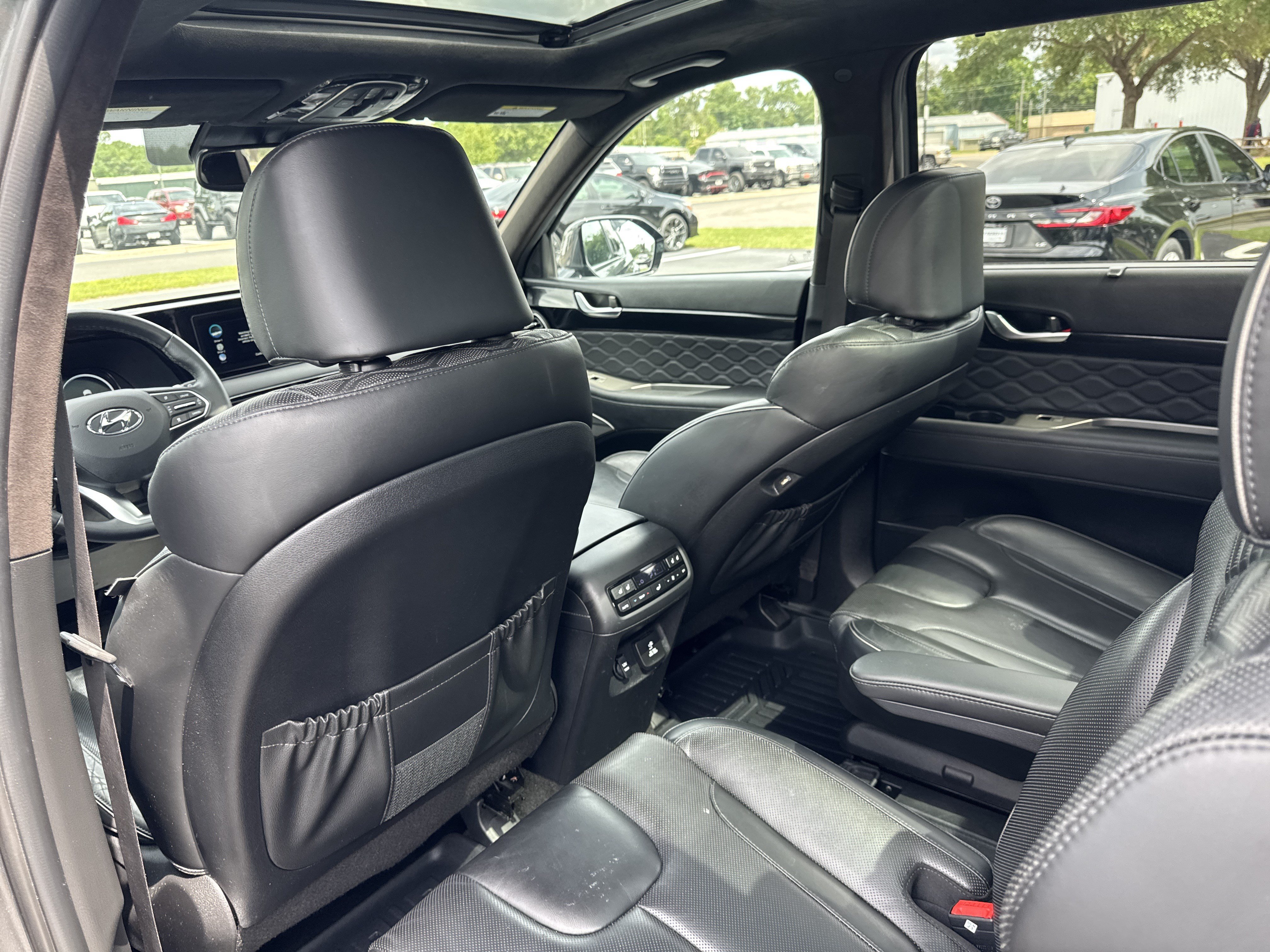 Used 2022 Hyundai Palisade Calligraphy w/ Cargo Package FWD image 26