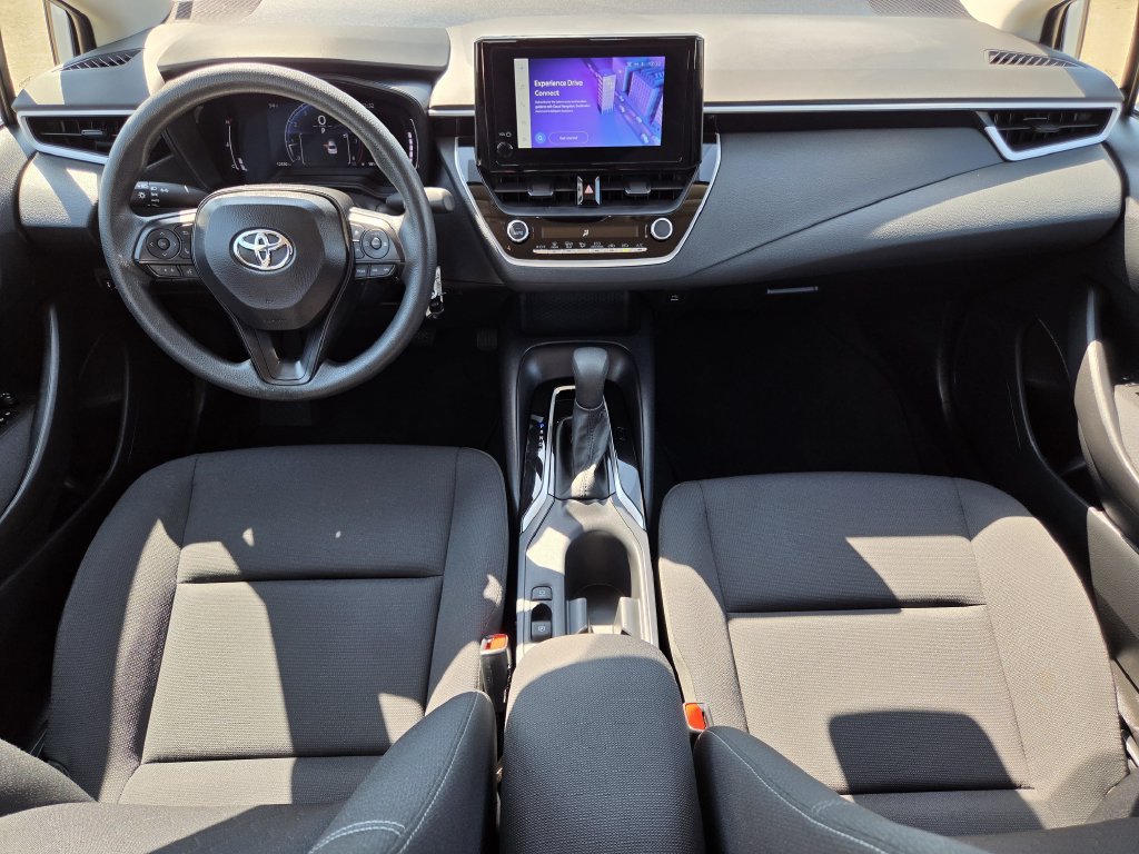 Used 2026 Toyota Corolla LE FWD image 13