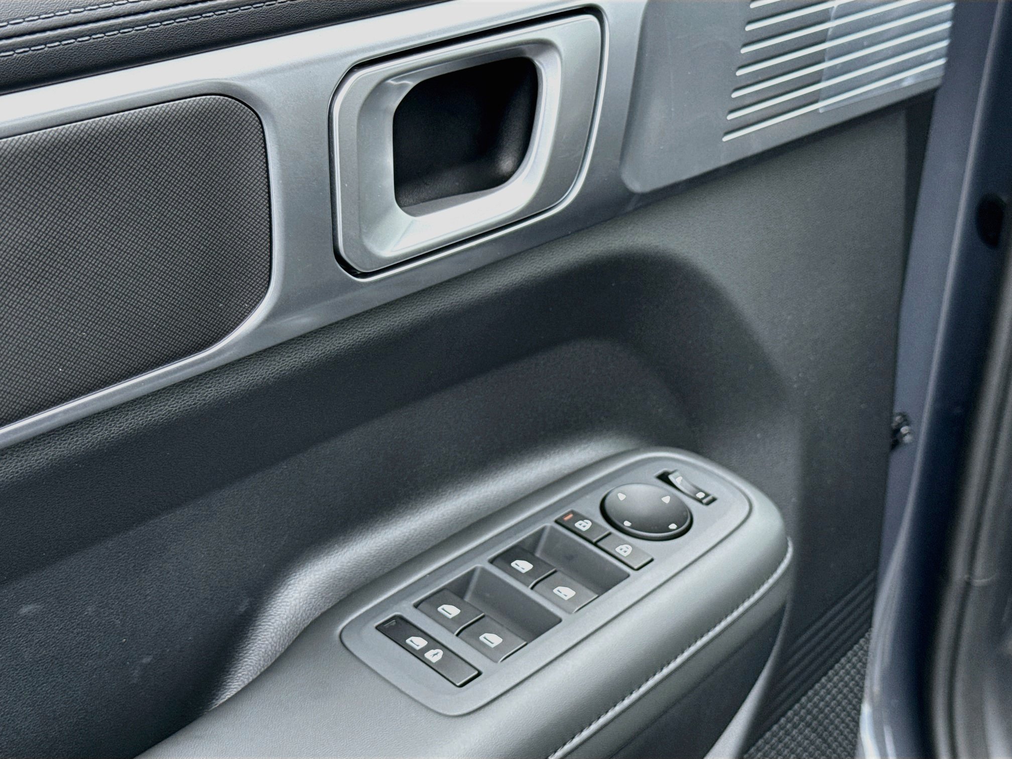 New 2027 Hyundai Santa Fe SEL AWD/4WD image 9