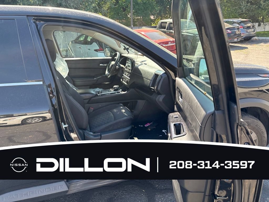 Used 2022 Nissan Pathfinder S AWD/4WD image 12