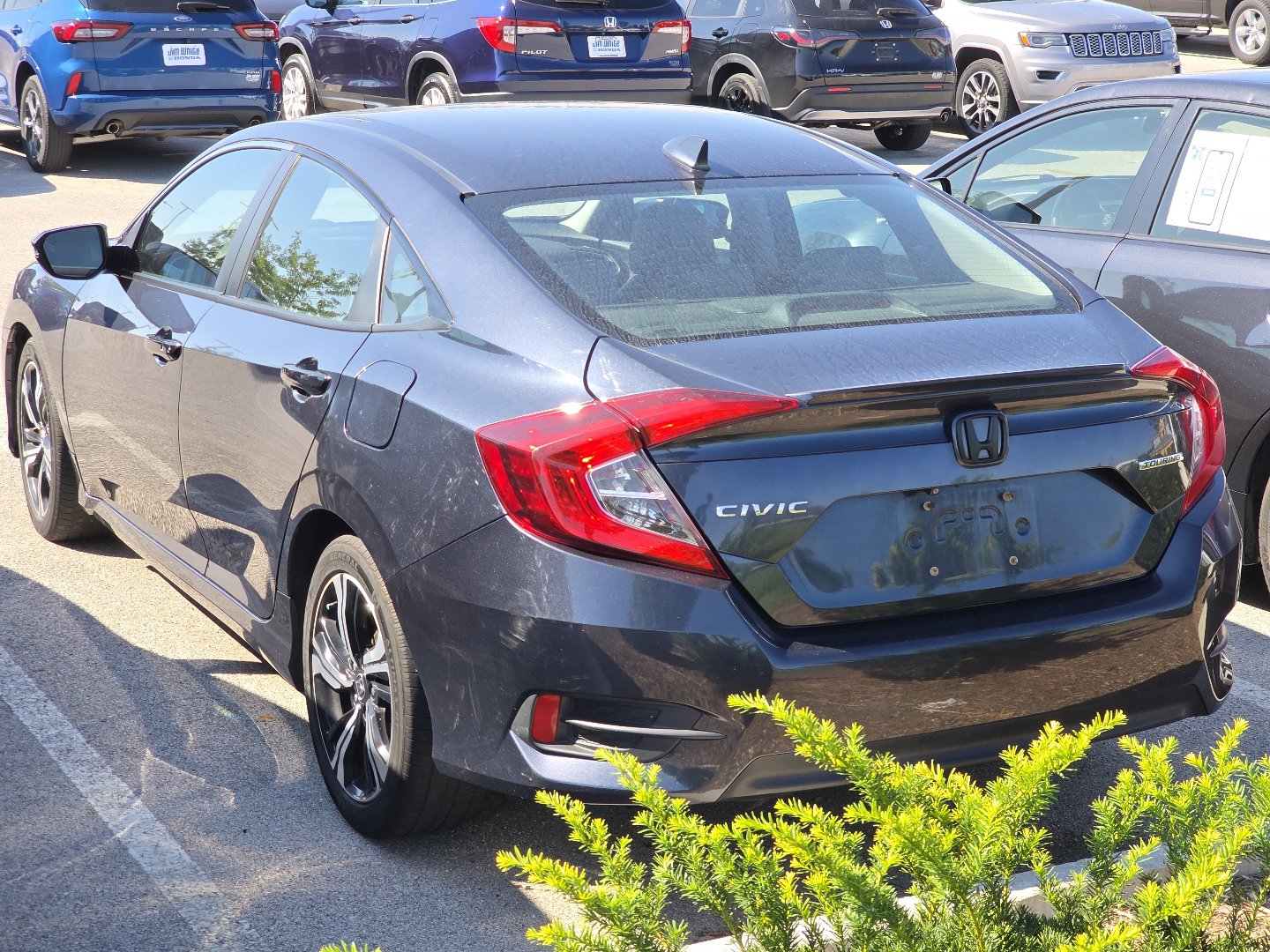 Used 2016 Honda Civic Touring image 5