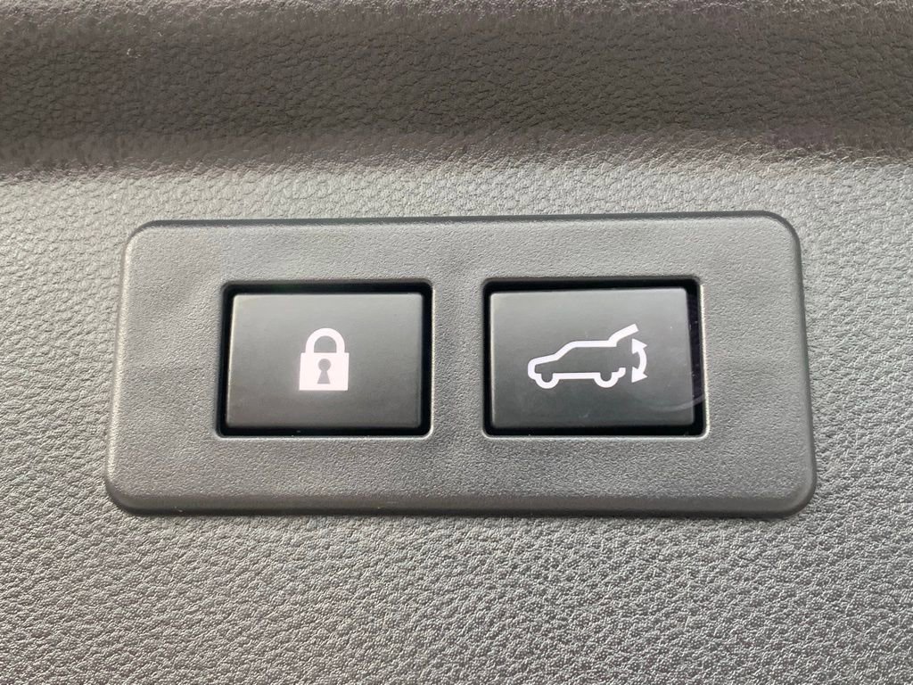 Used 2024 Subaru Forester Limited image 21