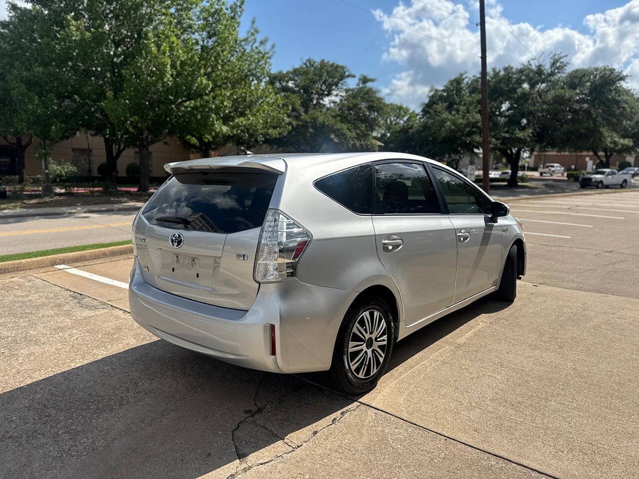 Used 2013 Toyota Prius V Two FWD image 8