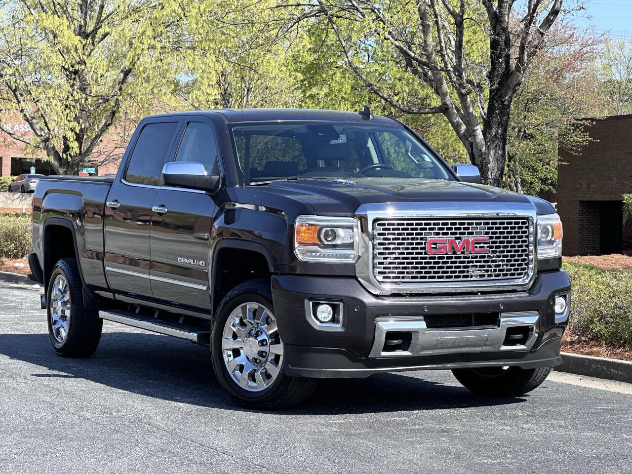 Used 2015 GMC Sierra 2500 Denali w/ Duramax Plus Package image 1