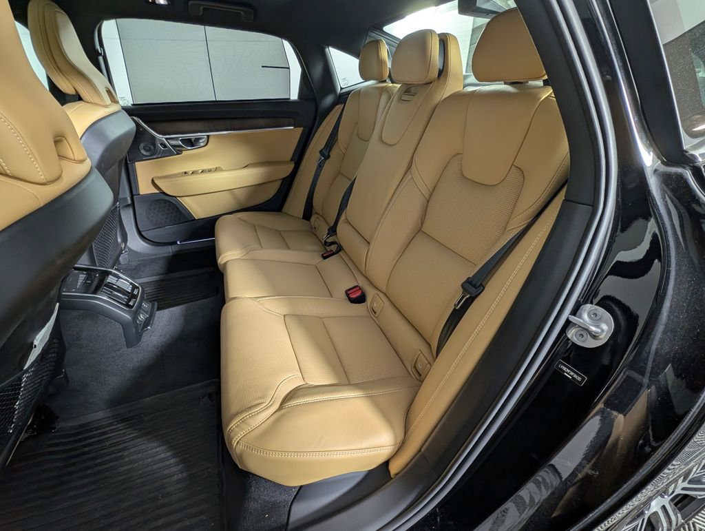 Used 2024 Volvo S90 B6 Ultimate image 24