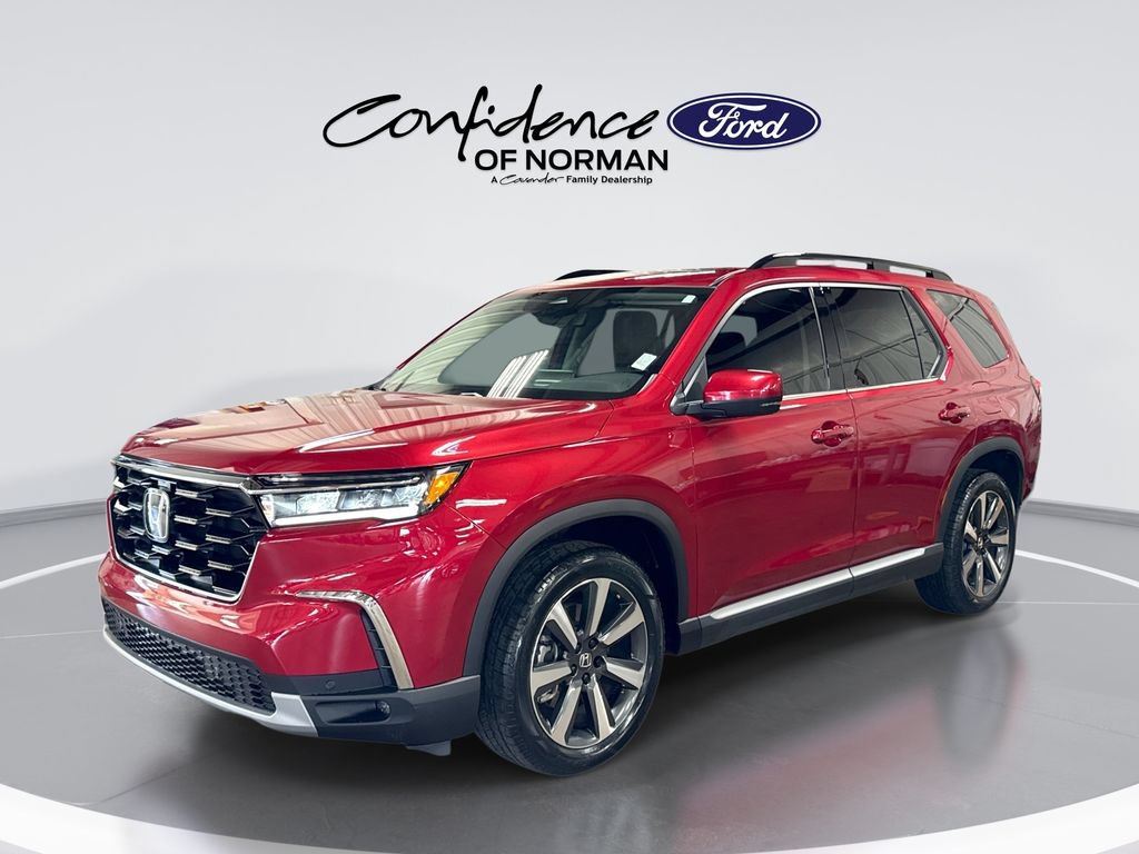 Used 2023 Honda Pilot Touring image 1