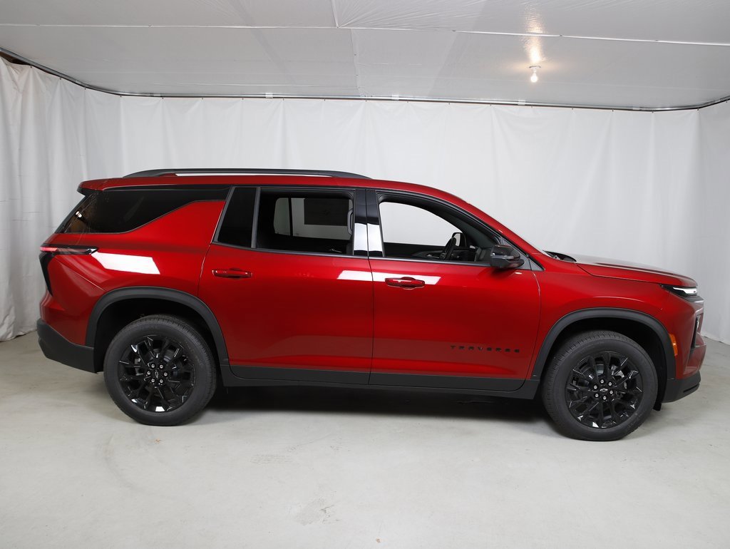 New 2025 Chevrolet Traverse LT w/ Midnight/Sport Edition image 2
