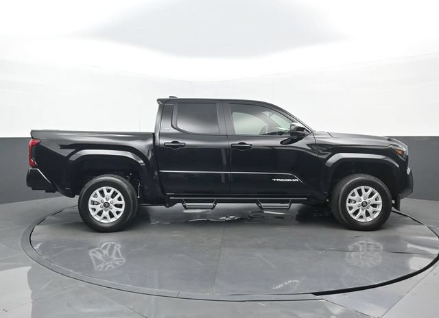 Used 2024 Toyota Tacoma SR5 AWD/4WD image 2