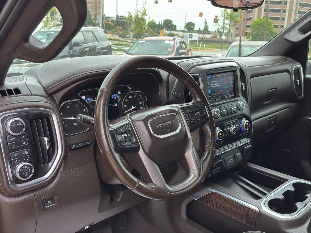 Used 2020 GMC Sierra 3500 Denali w/ Denali Ultimate Package AWD/4WD image 11
