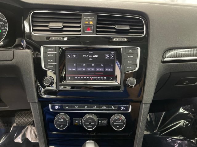 Used 2015 Volkswagen Golf SEL FWD image 21