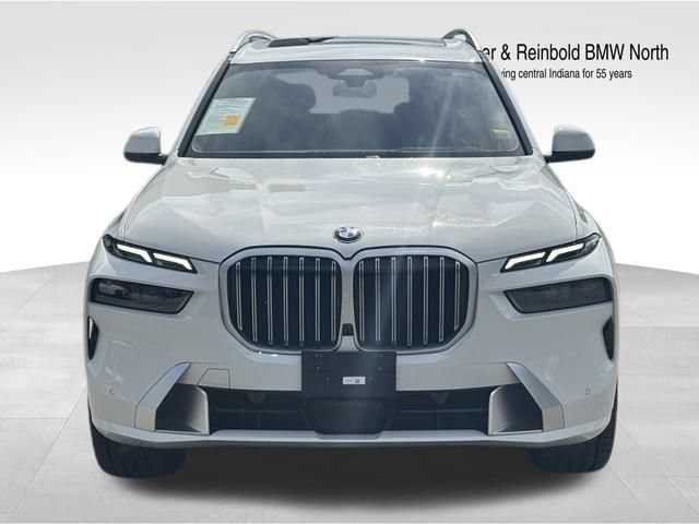 Used 2026 BMW X7 xDrive40i AWD/4WD image 11