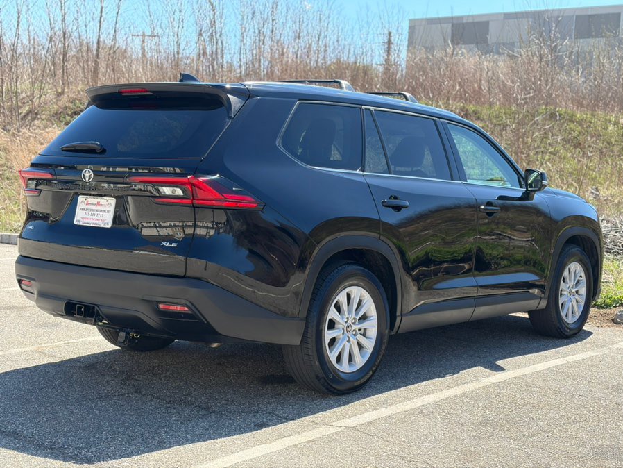 Used 2025 Toyota Grand Highlander AWD image 8