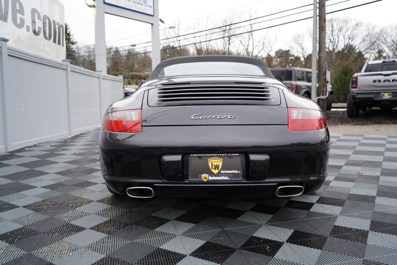 Used 2005 Porsche 911 Carrera image 8