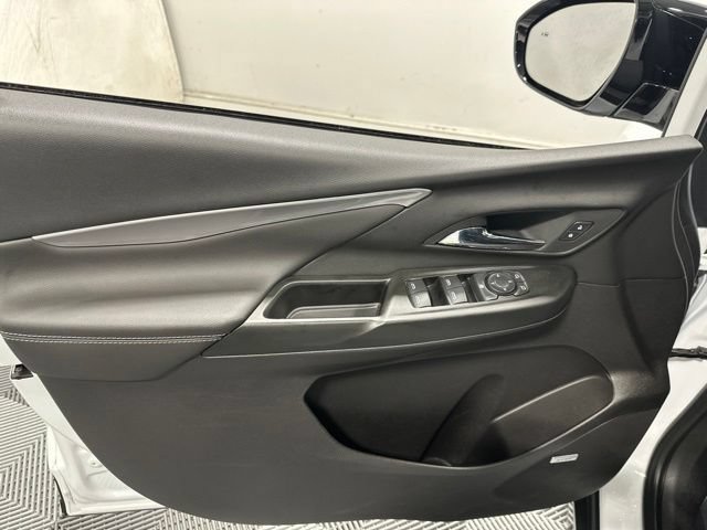 Used 2023 Chevrolet Bolt LT w/ Infotainment Package FWD image 14