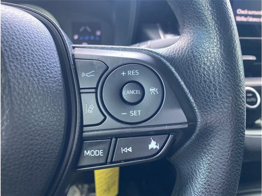 Used 2020 Toyota Corolla LE image 16