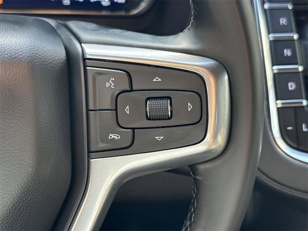 Used 2024 Chevrolet Suburban LT image 36