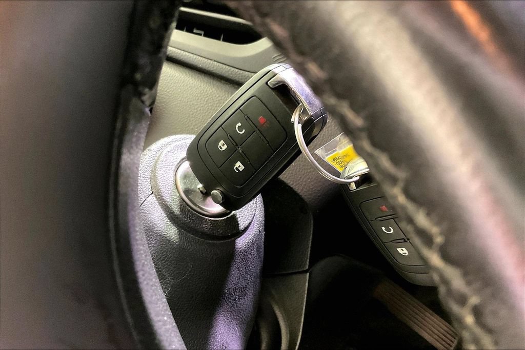 Used 2011 Chevrolet Equinox LT w/ All-Star Package FWD image 12