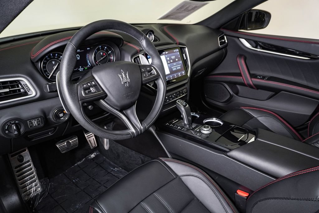 Certified 2024 Maserati Ghibli Modena Q4 AWD/4WD image 19