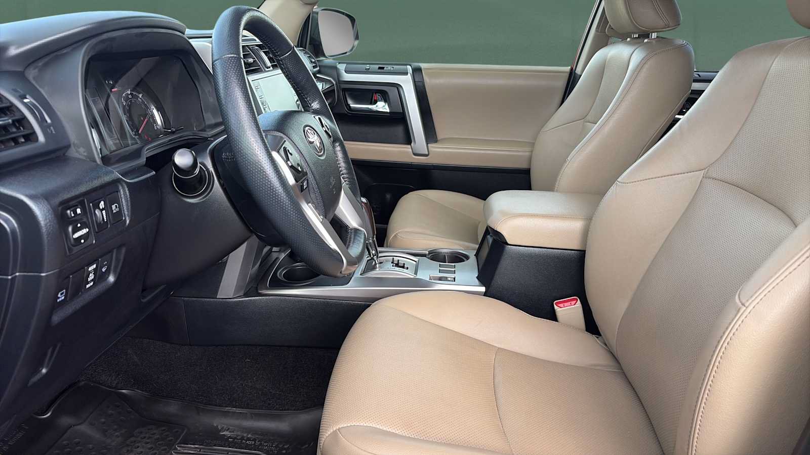 Used 2023 Toyota 4Runner Limited AWD/4WD image 22