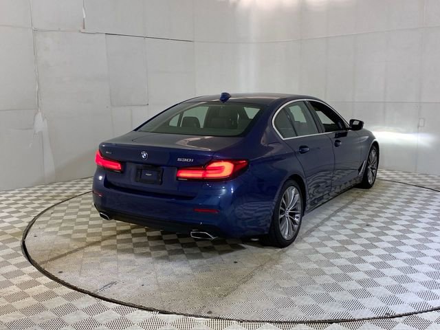 Used 2021 BMW 530i xDrive w/ Premium Package image 17