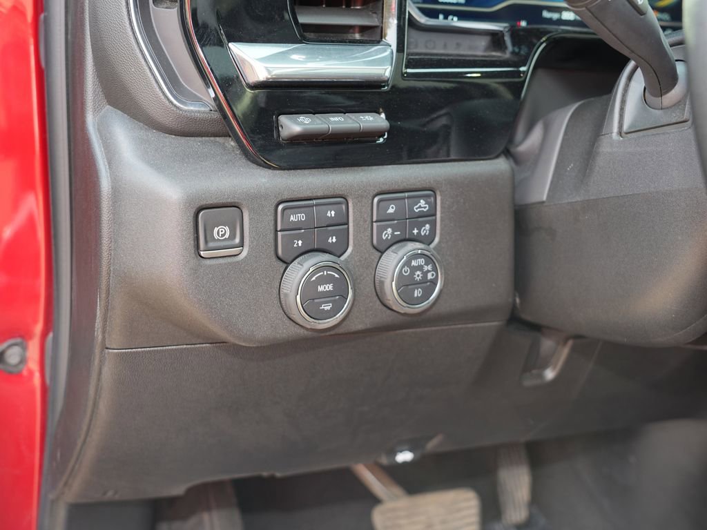 Used 2025 Chevrolet Silverado 3500 High Country w/ High Country Premium Package AWD/4WD image 16