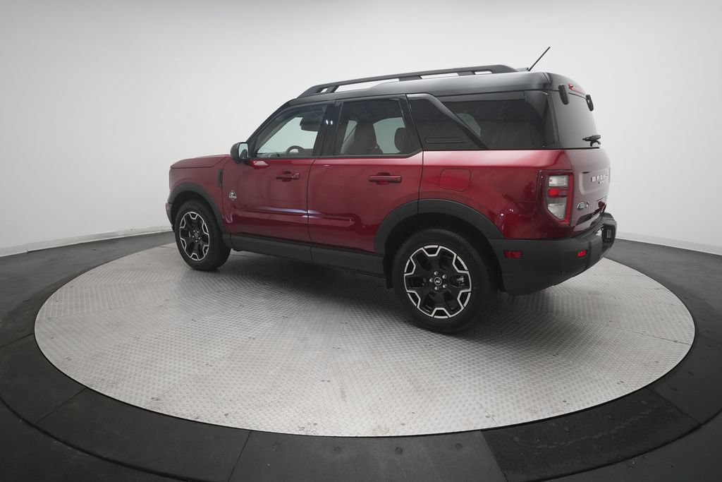 Used 2025 Ford Bronco Sport Outer Banks w/ Outer Banks Tech Package+ AWD/4WD image 32