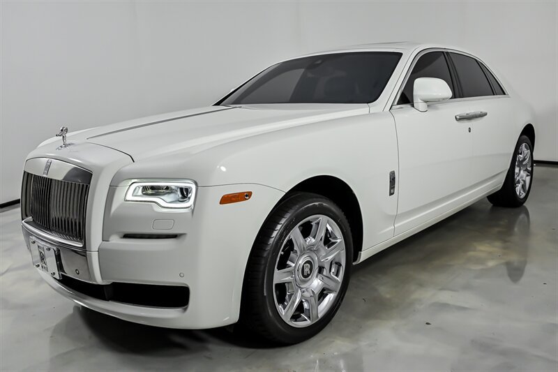 Used 2015 Rolls-Royce Ghost RWD image 5