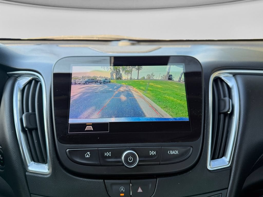 Used 2024 Chevrolet Malibu LT FWD image 21