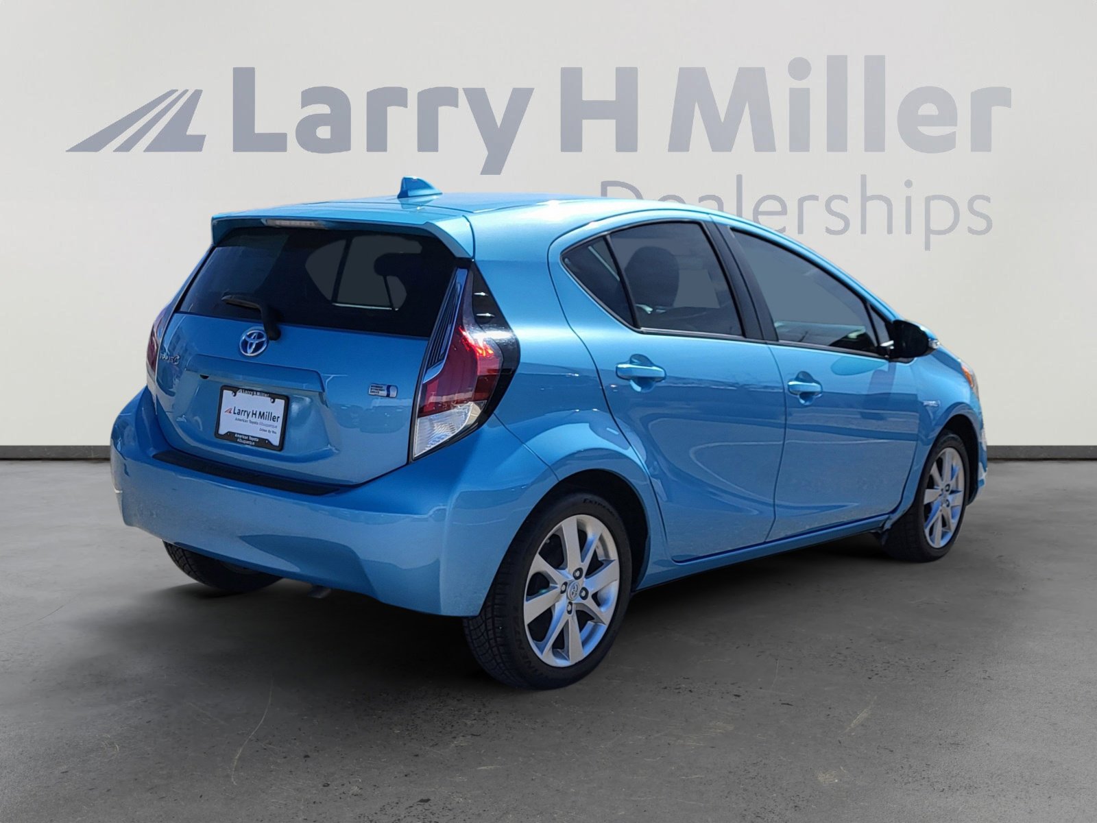 Used 2016 Toyota Prius C Four image 10