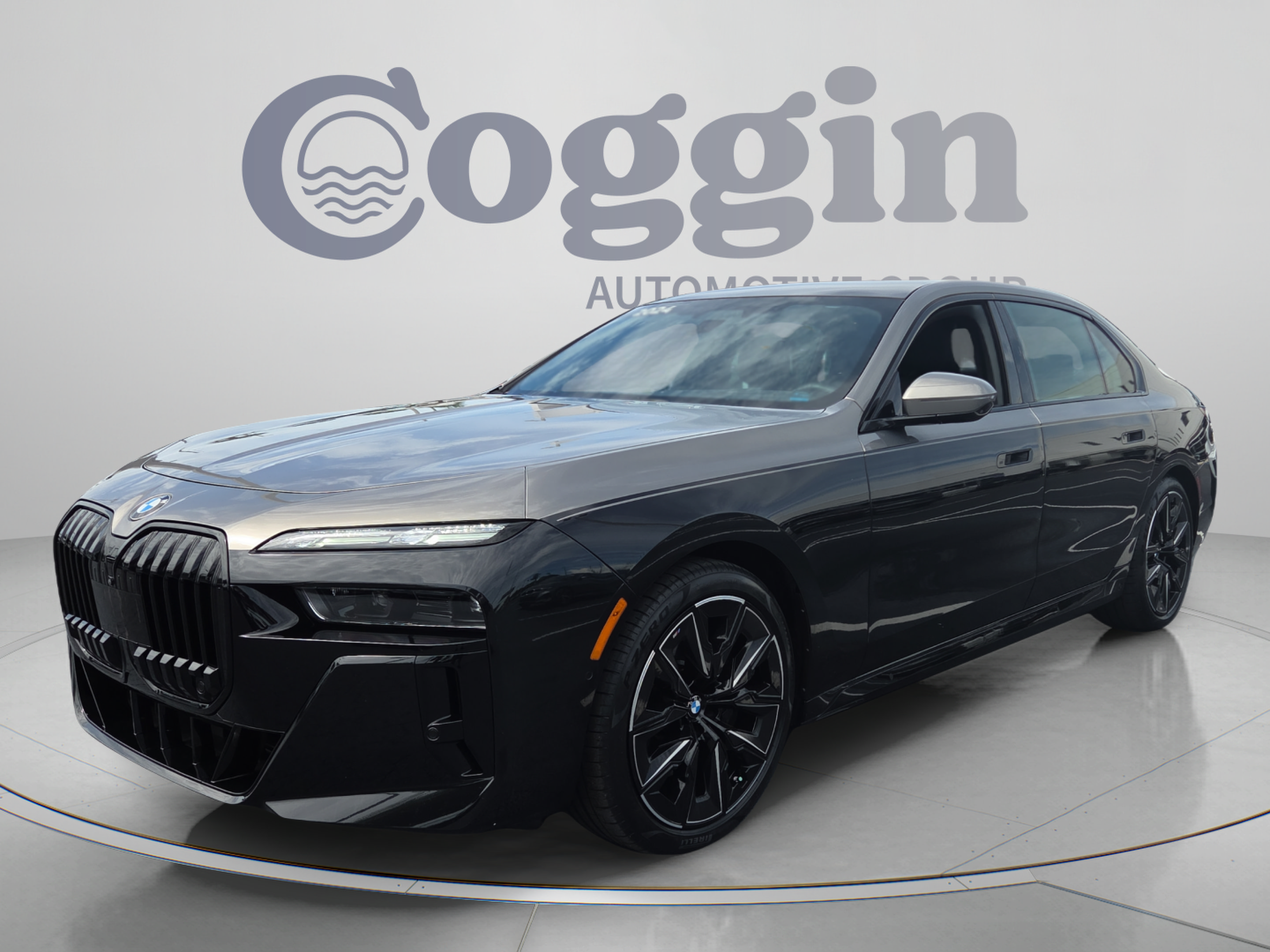 Certified 2024 BMW 760i xDrive w/ Executive Package AWD/4WD image 1