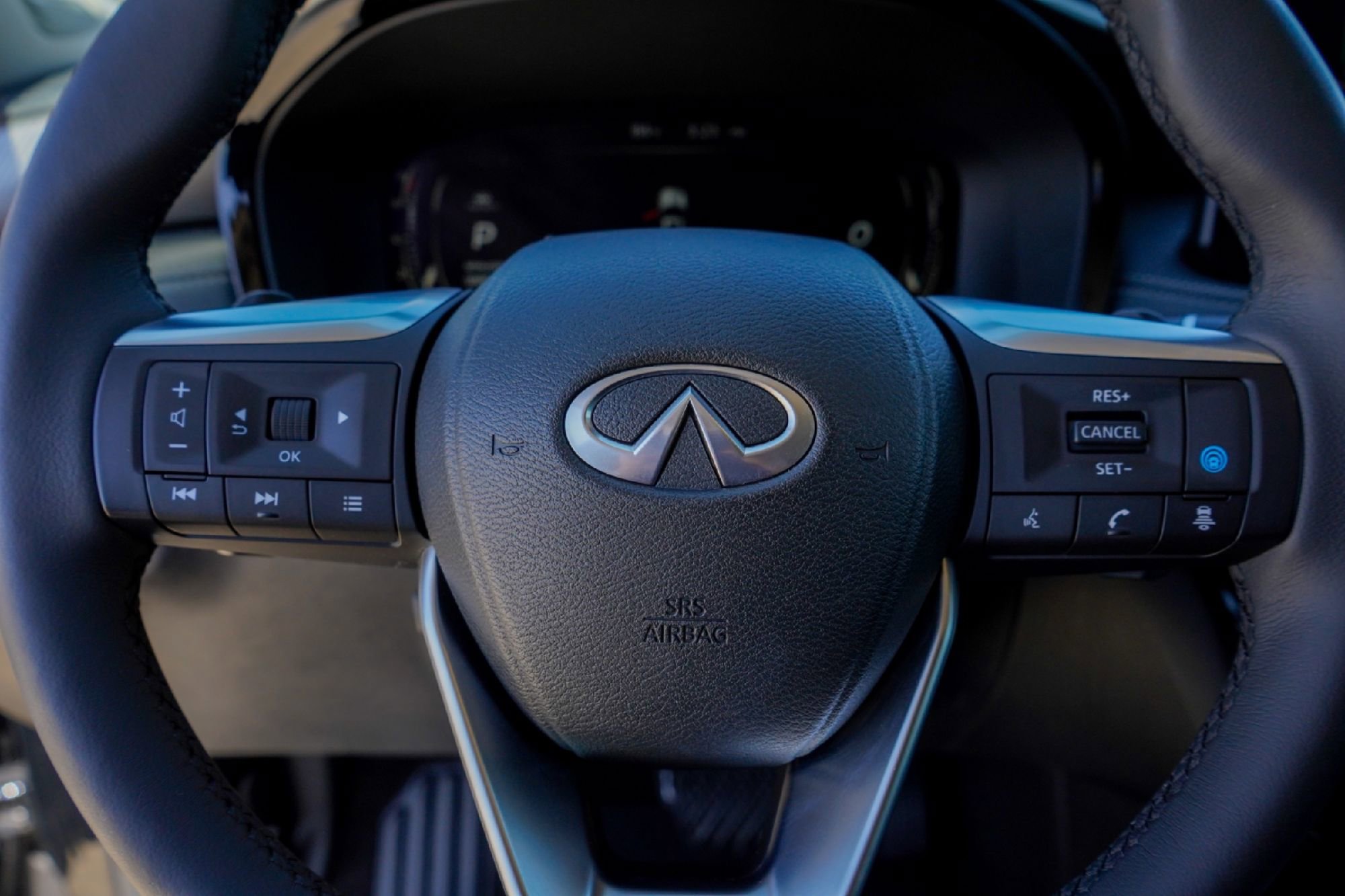 Certified 2023 INFINITI QX60 Luxe w/ Performance Audio Package image 10