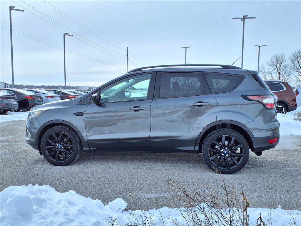 Used 2017 Ford Escape SE w/ Equipment Group 201A image 23