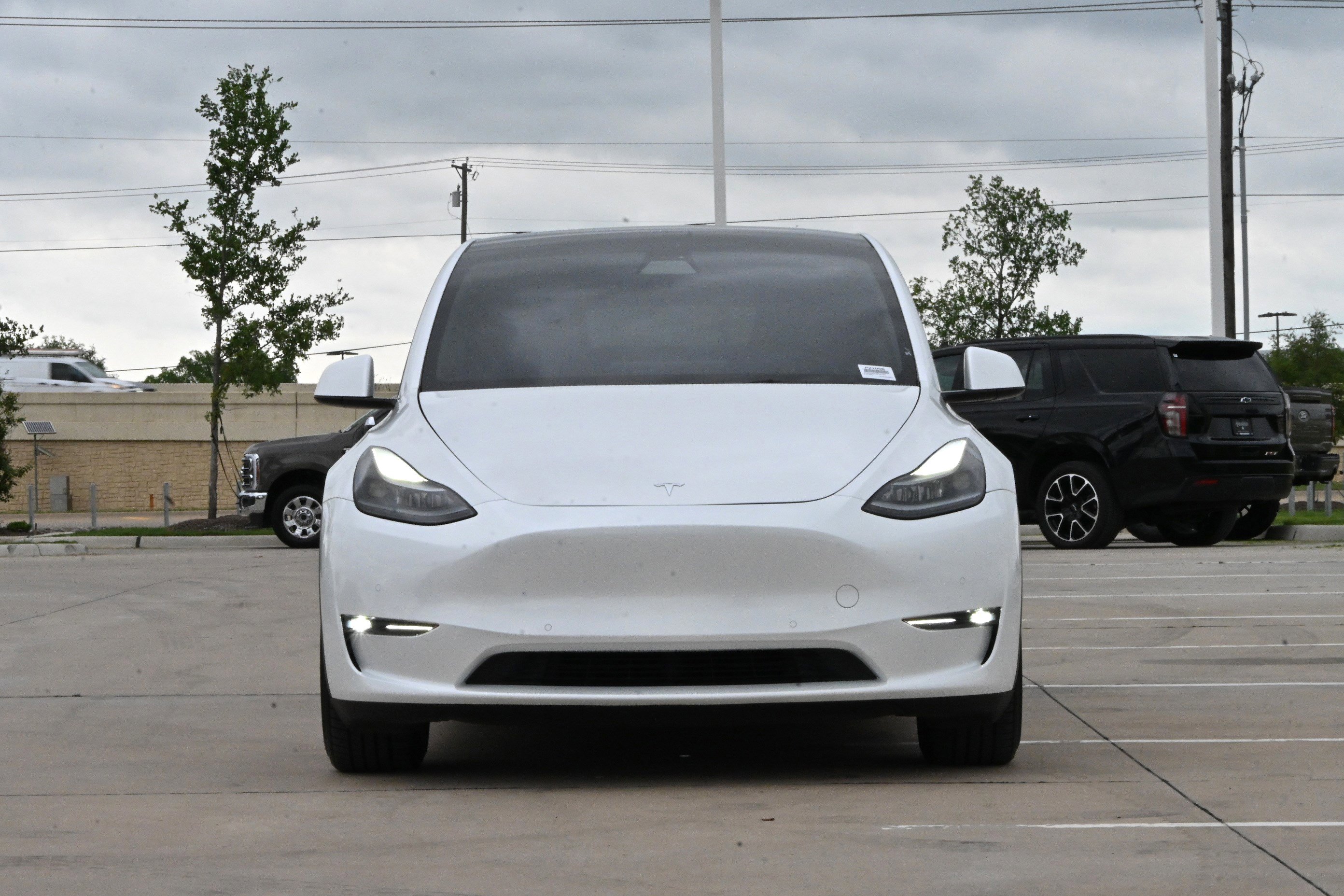 Used 2022 Tesla Model Y Performance AWD/4WD image 3